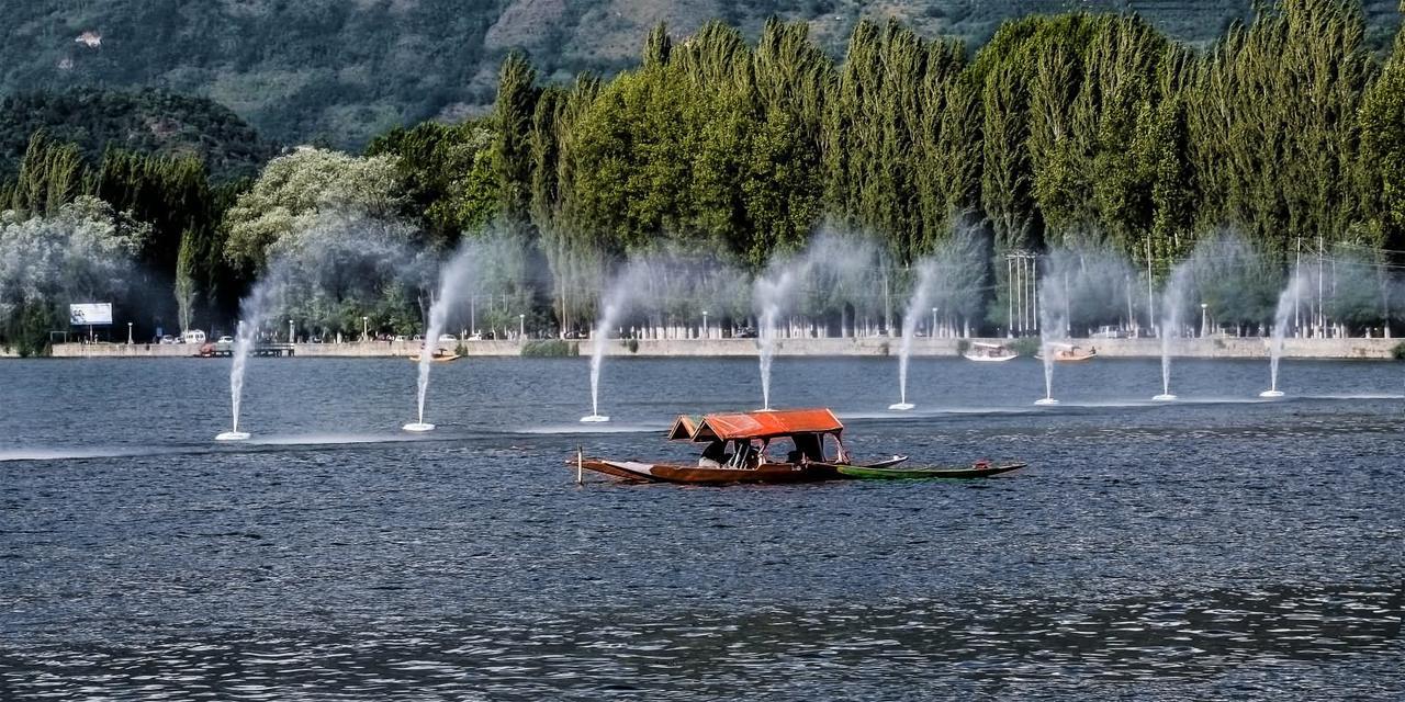 Bed & Breakfast Houseboat Hunza Group Of Houseboats *