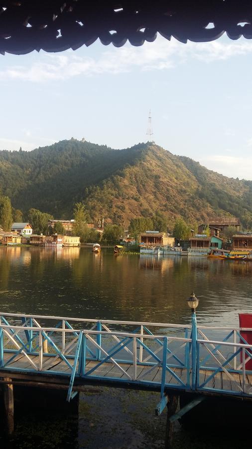 Houseboat Thao 2*
