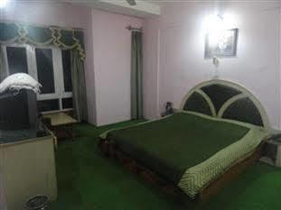 Sunshine Hotel