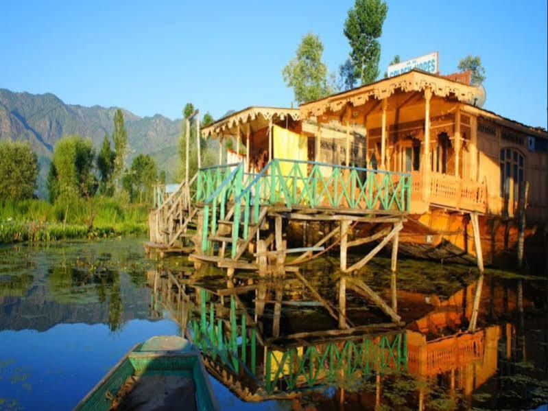 Golden Hopes Group Of Houseboats 3*