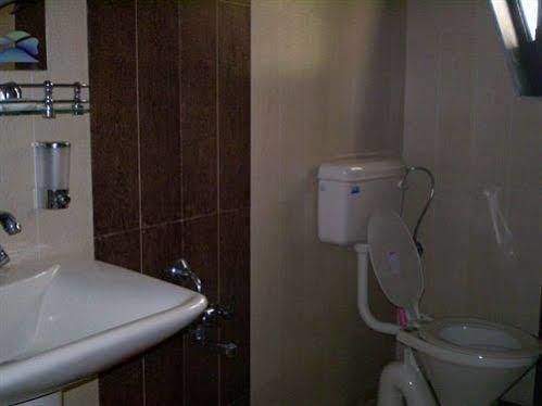 Hotel Shalimar Enclave Srinagar (Jammu and Kashmir)