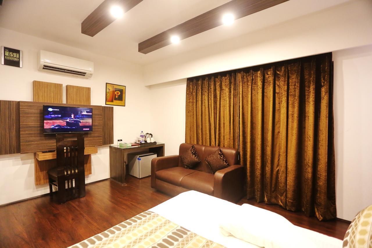 Hotel 22 Enclave Evoke Lifestyle 4*