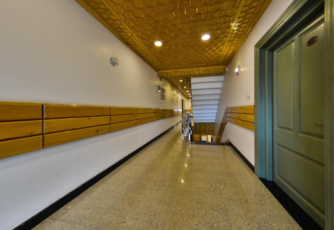 Royal Comfort Regency Srinagar (Jammu and Kashmir)
