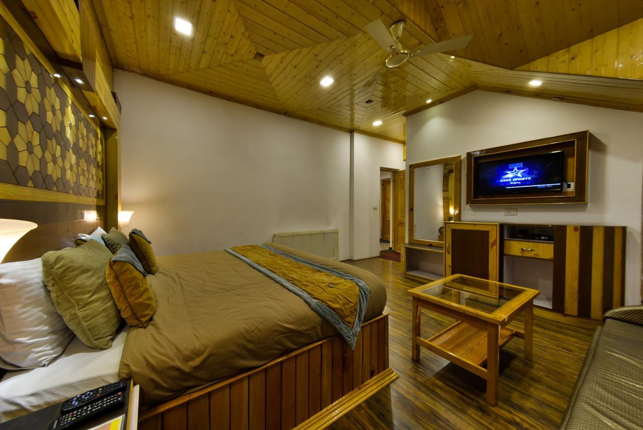 Hotel Royal Comfort Regency Srinagar (Jammu and Kashmir)