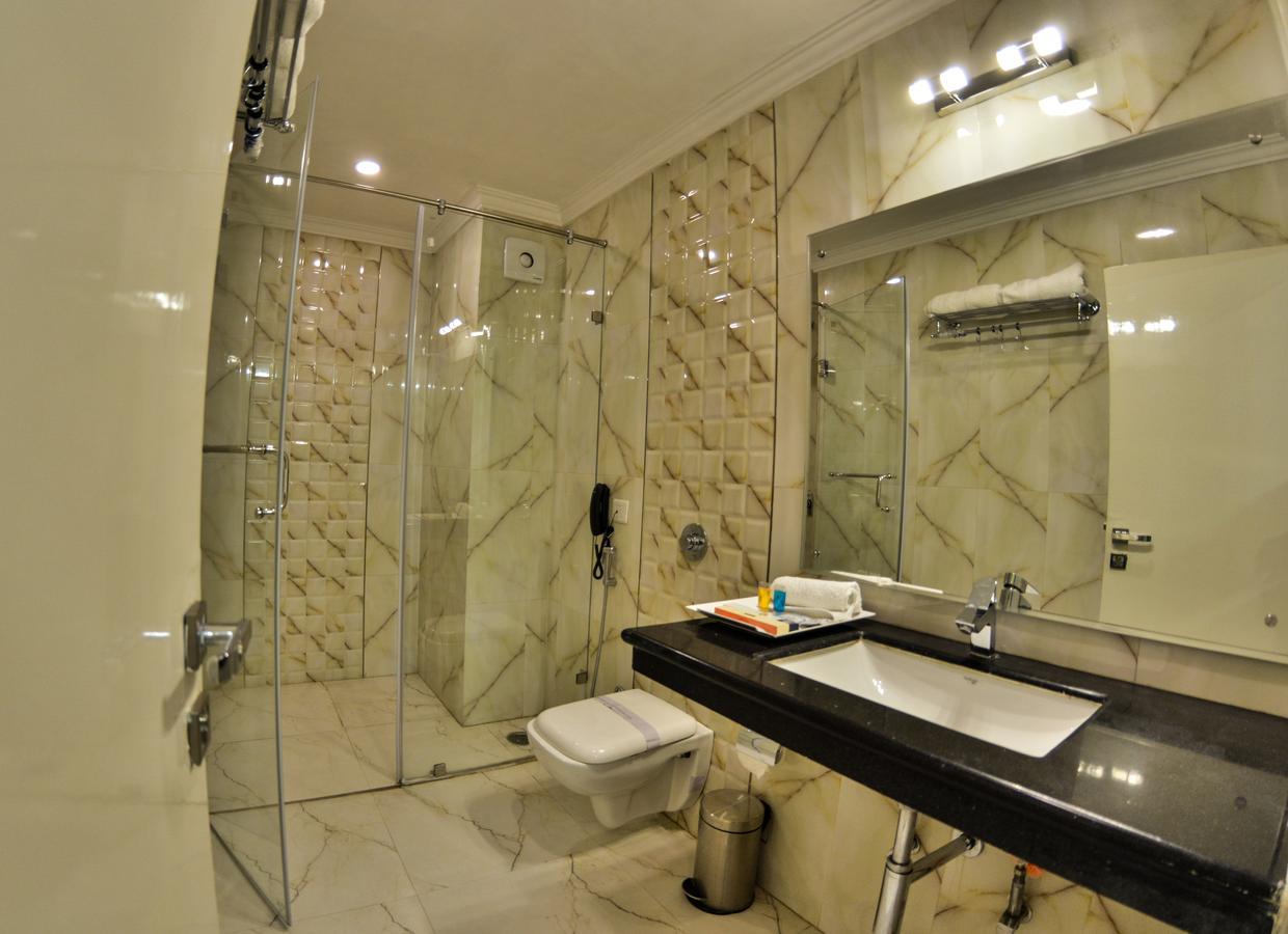 Samci Riviera Hotel 4*