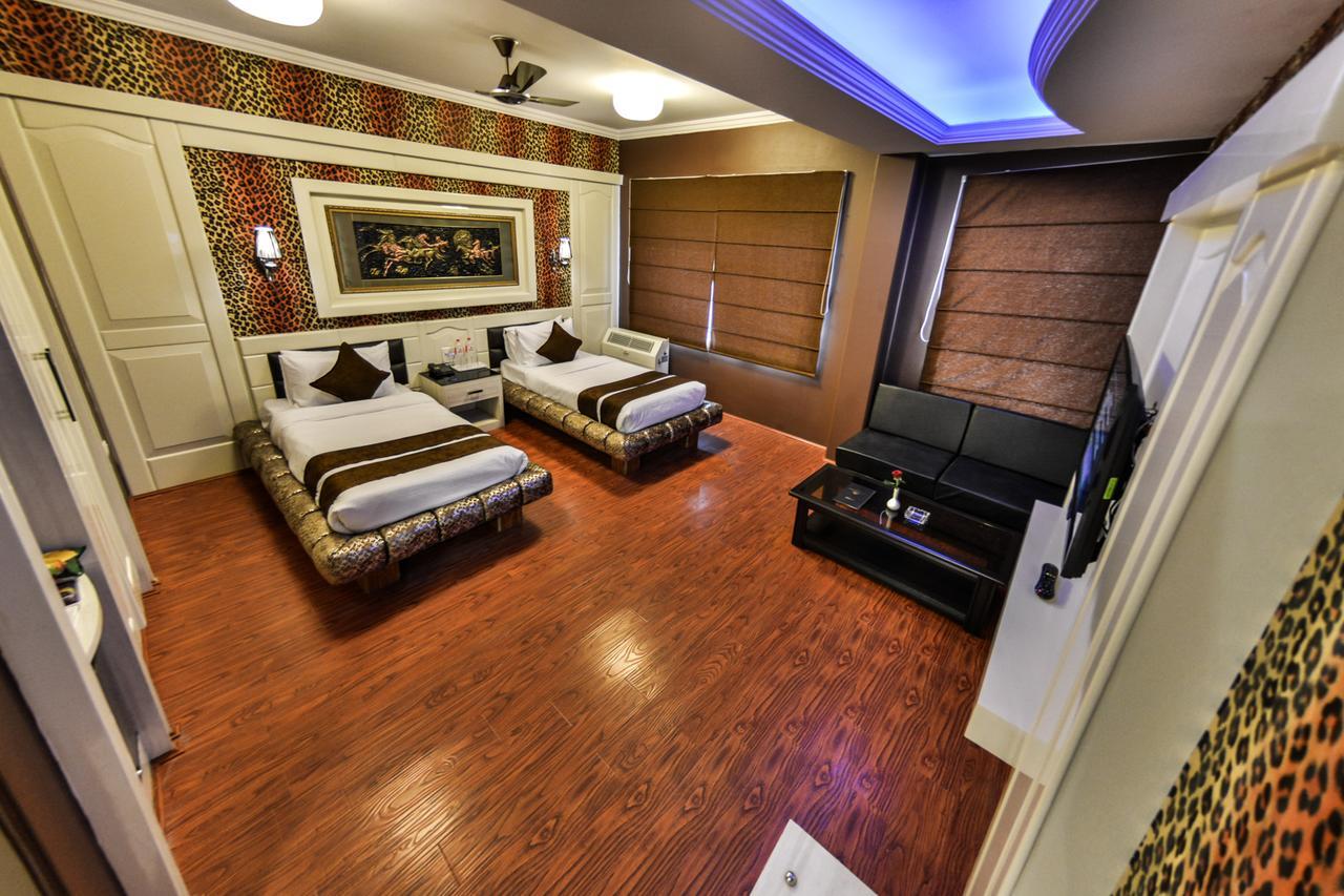Samci Riviera 4* Srinagar (Jammu and Kashmir)