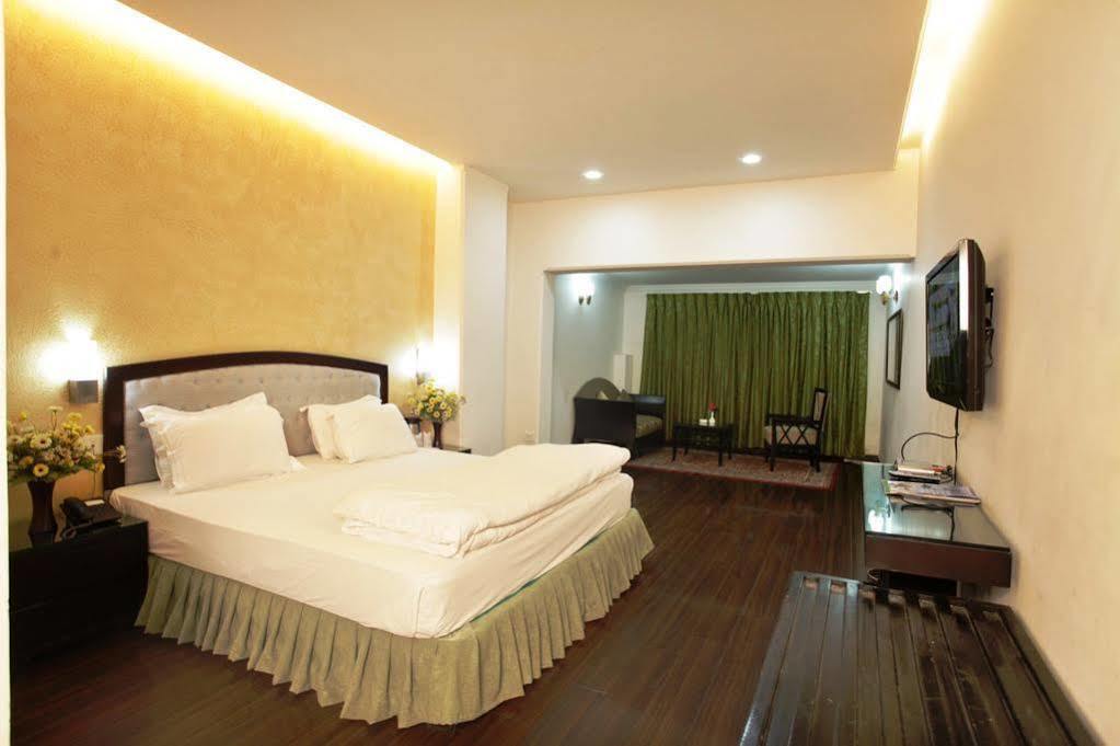 Grand Mumtaz Towers Hotel 3*