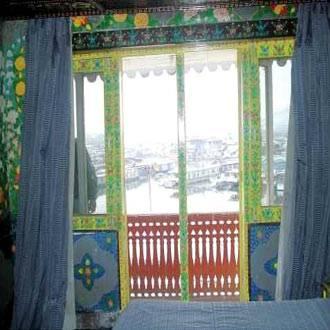 Hotel Shah Abbas At Dal Lake