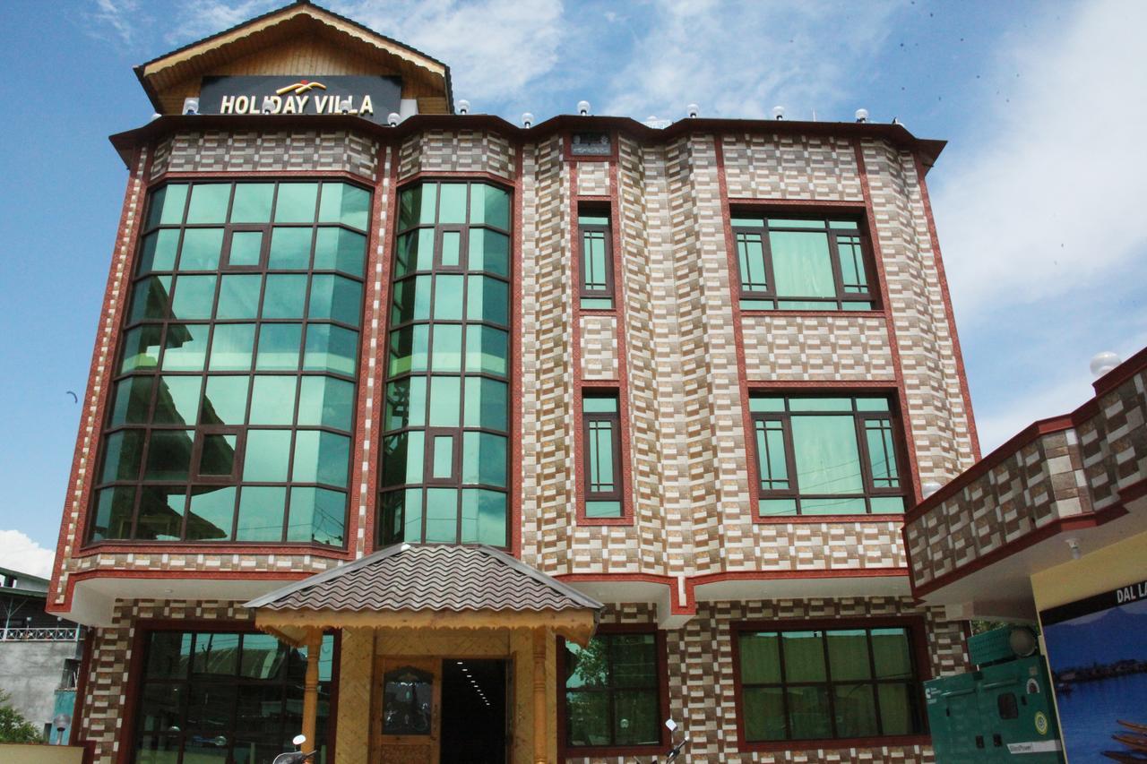 Holiday Srinagar (Jammu and Kashmir)