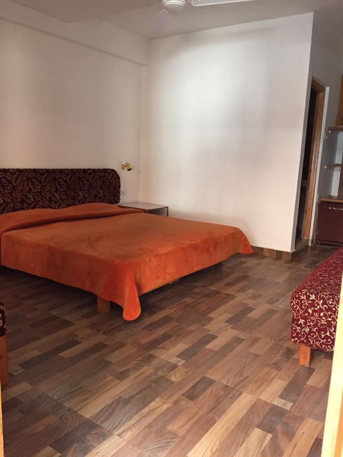 Kohlees Hotel Srinagar (Jammu and Kashmir)