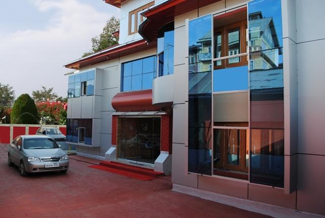 Butterfly Hotel *