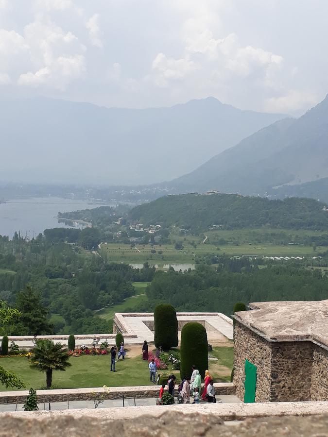 Hotel New Manhattan Group Of Houseboats Srinagar (Jammu and Kashmir)