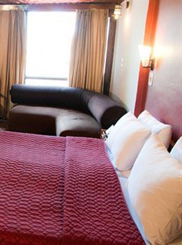 Ahdoos Hotel 3*