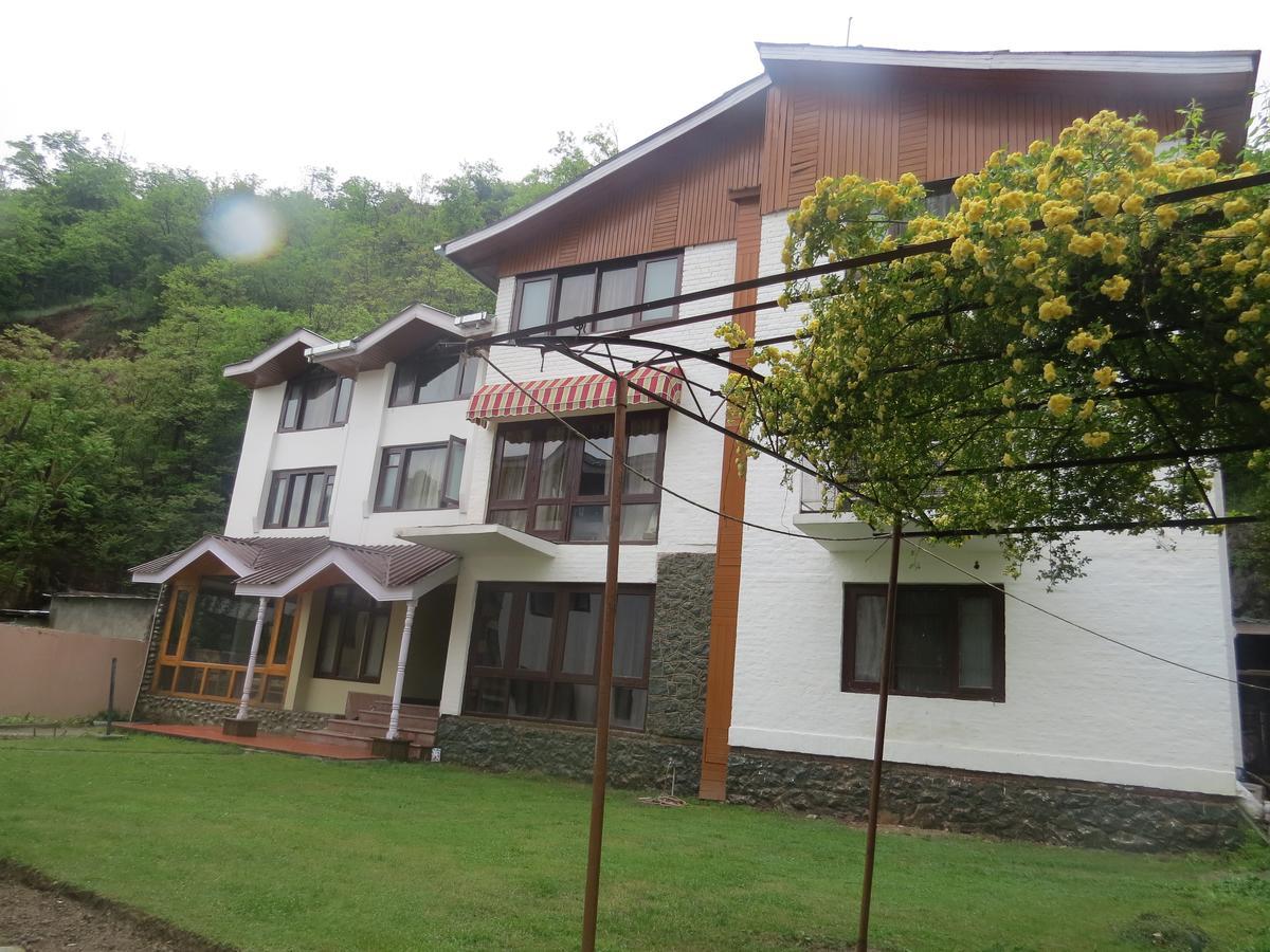Inn Riviera Srinagar (Jammu and Kashmir)
