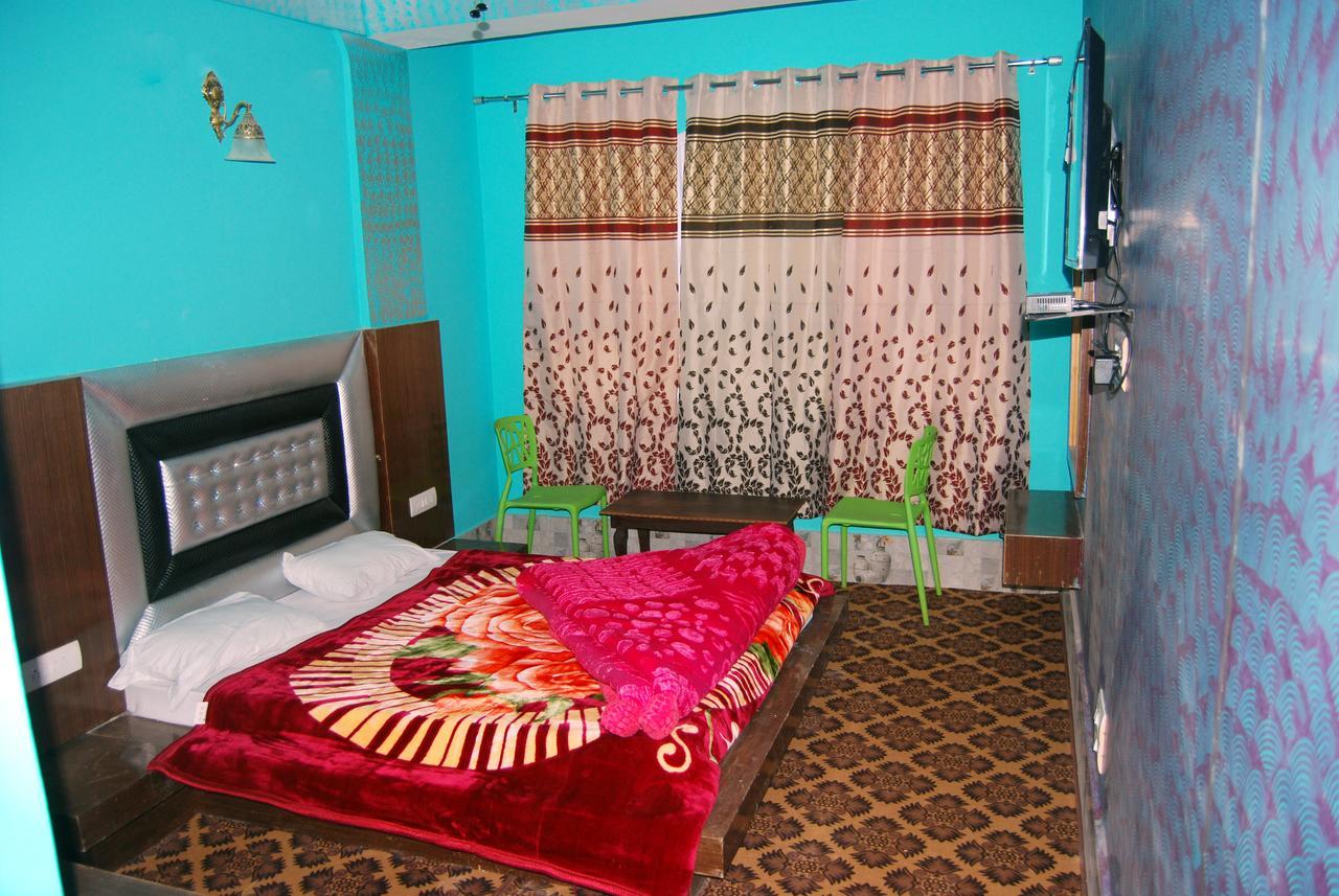 Sobo 3* Srinagar (Jammu and Kashmir)