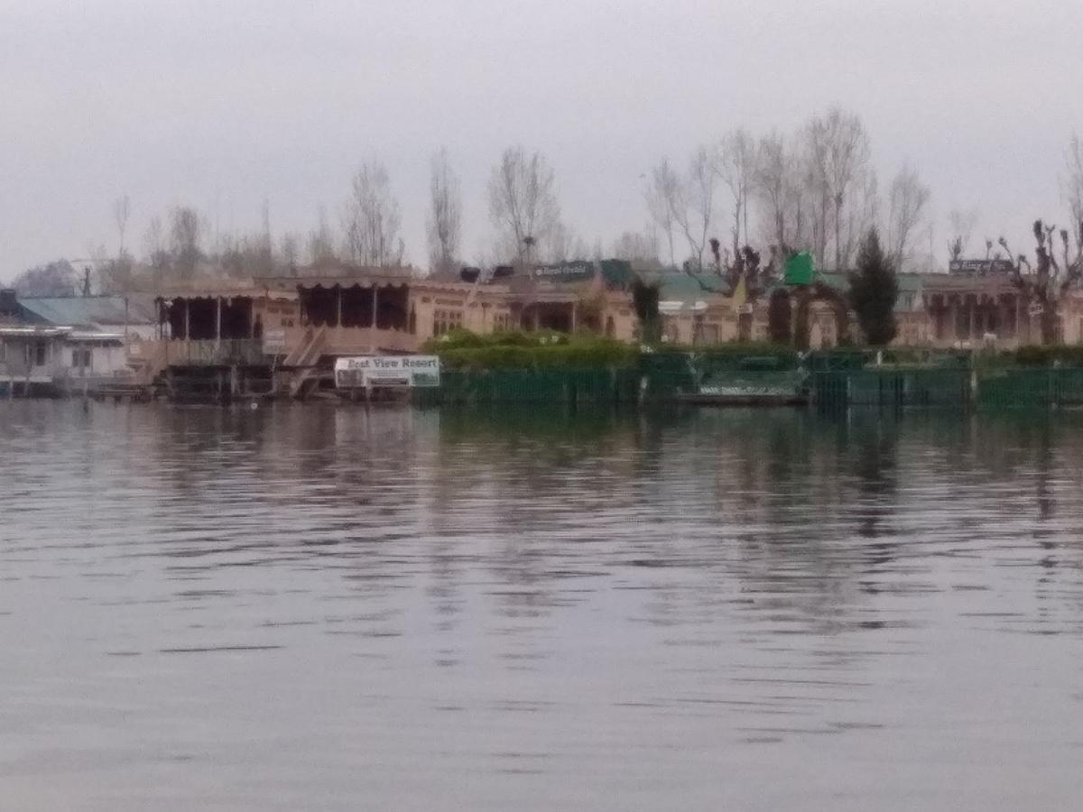 Hotel Houseboat - City Of Kashmir 2*