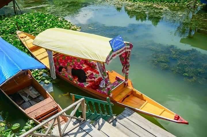 Hotel Houseboat - City Of Kashmir 2*