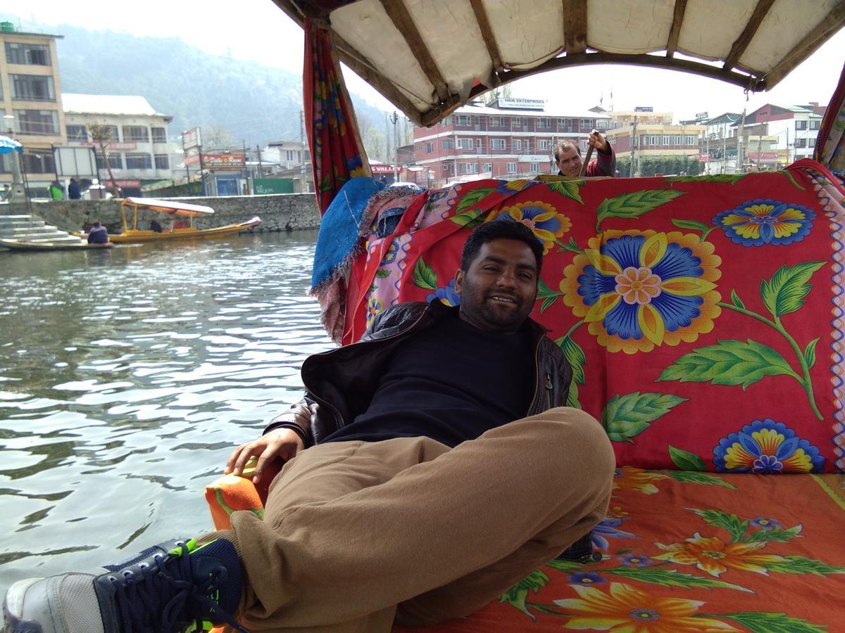 Hotel Houseboat - City Of Kashmir 2*