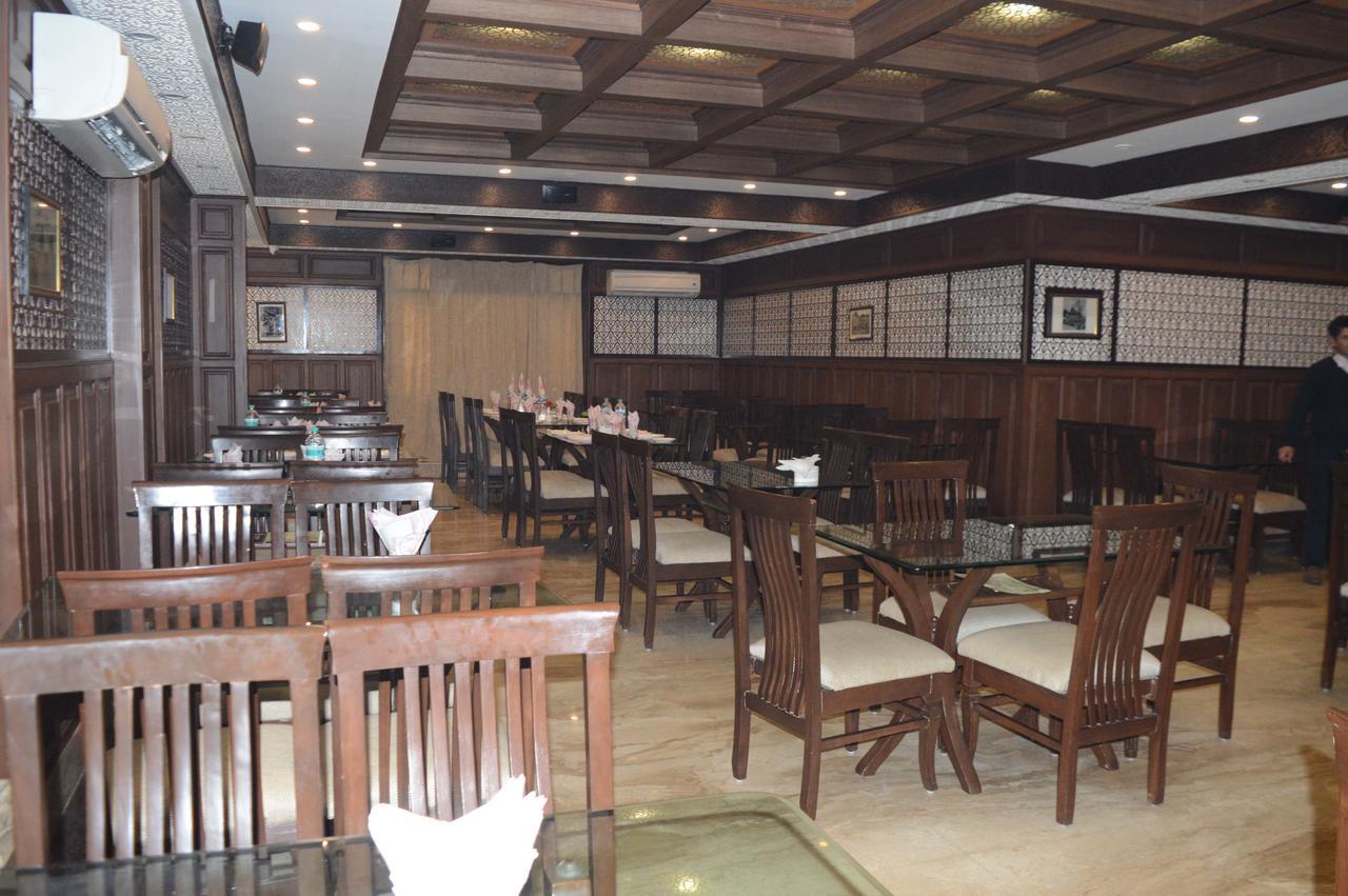 Hotel Standard And Resturant 3*