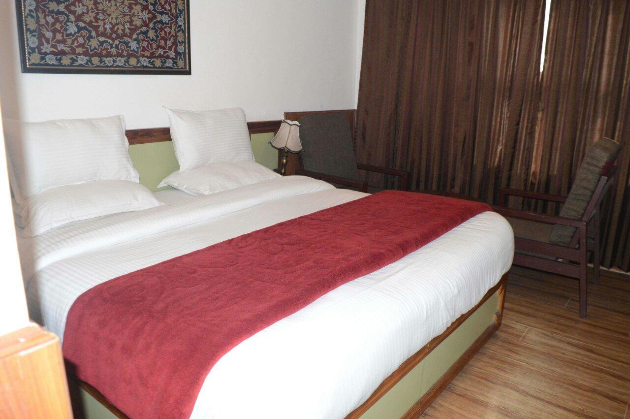Hotel Standard And Resturant 3*