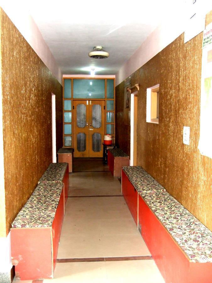 Hotel Nishat *