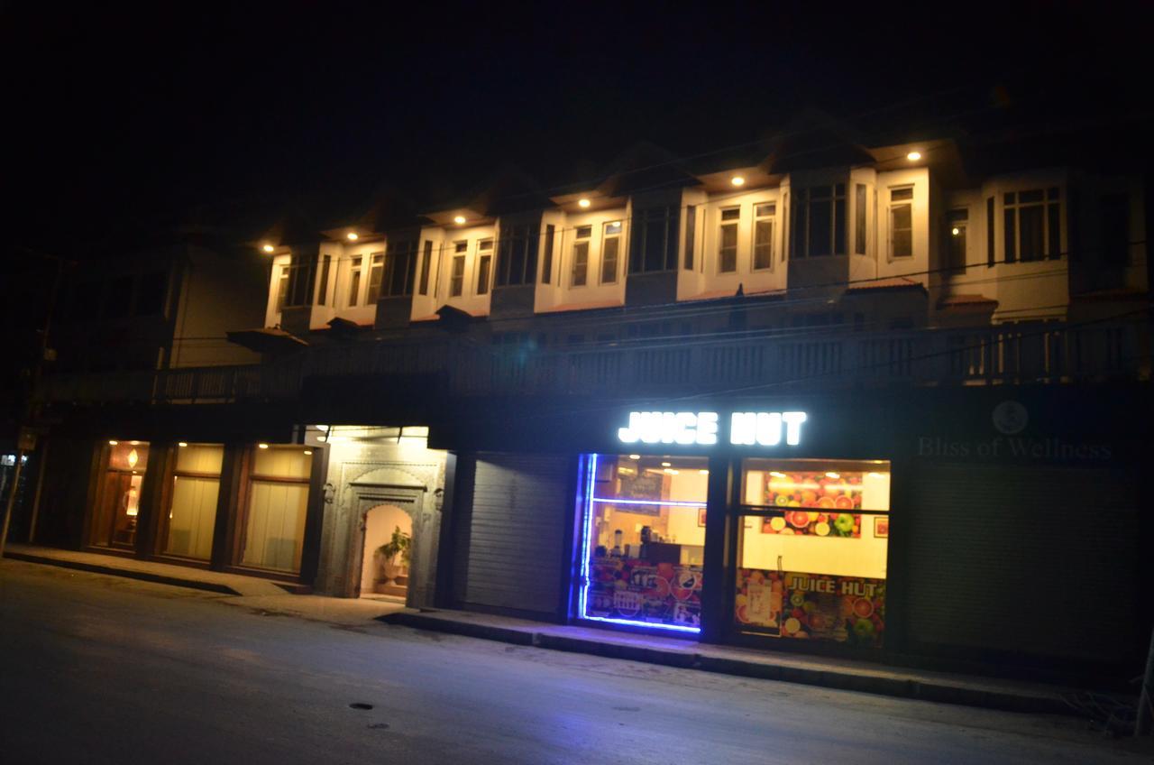 Kaisar Hotel 3*