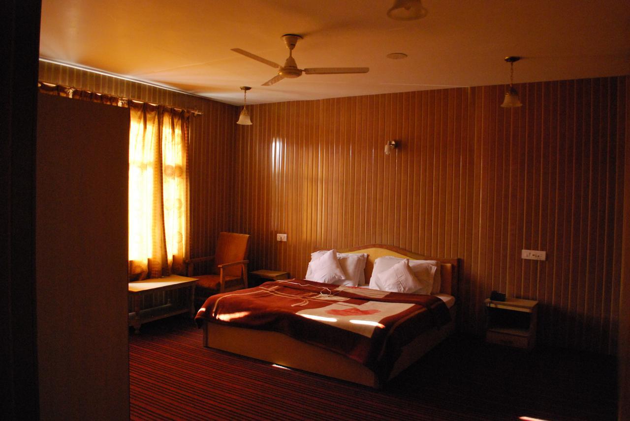 Kaisar Hotel 3*