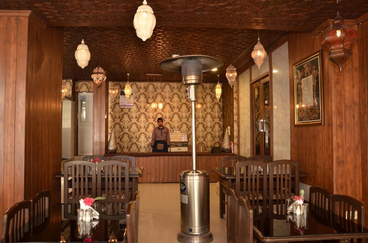 Kaisar Hotel Srinagar (Jammu and Kashmir)