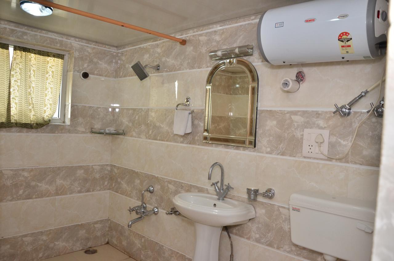 Kaisar Hotel 3*