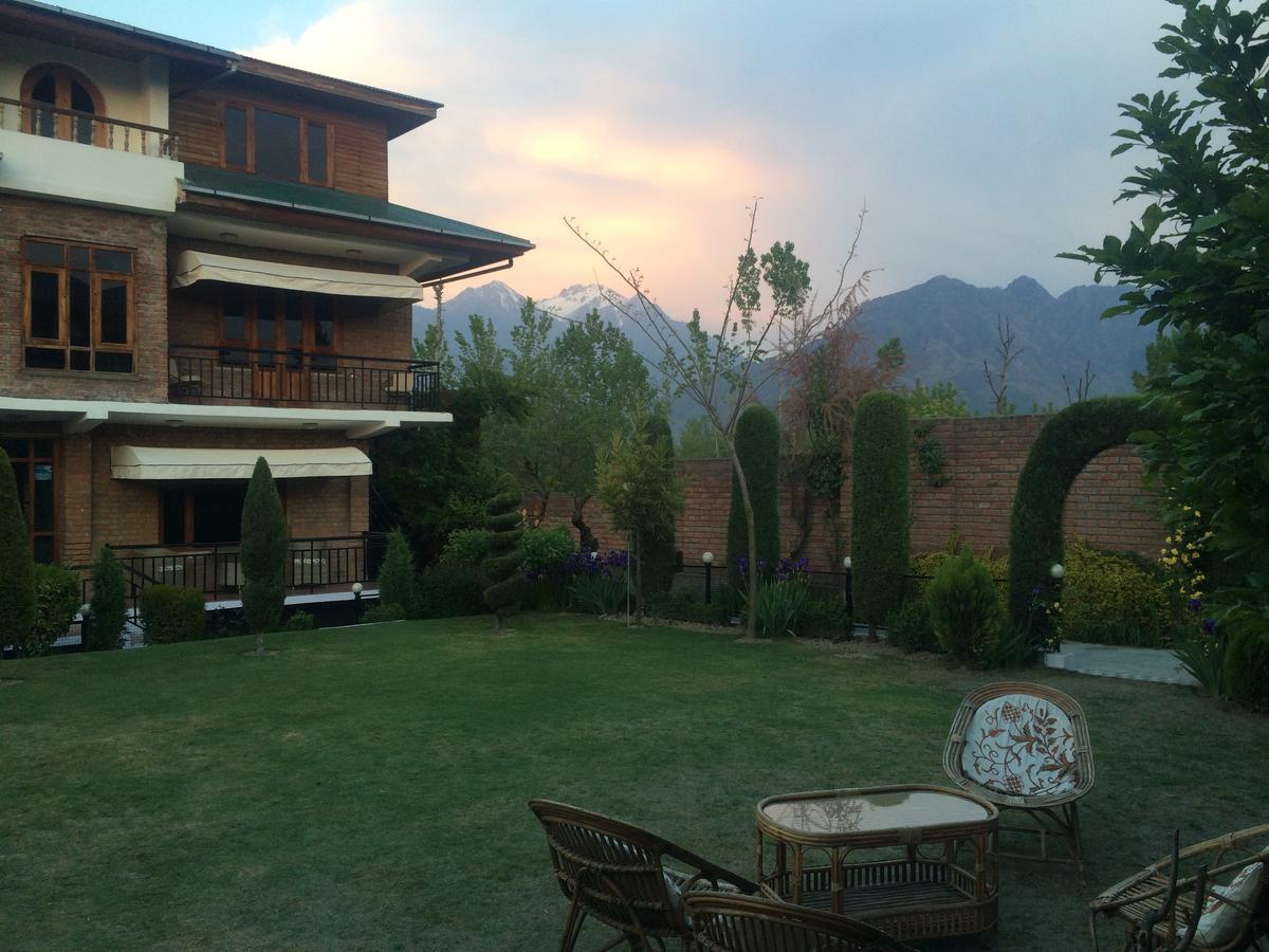 The Oasis 3* Srinagar (Jammu and Kashmir)