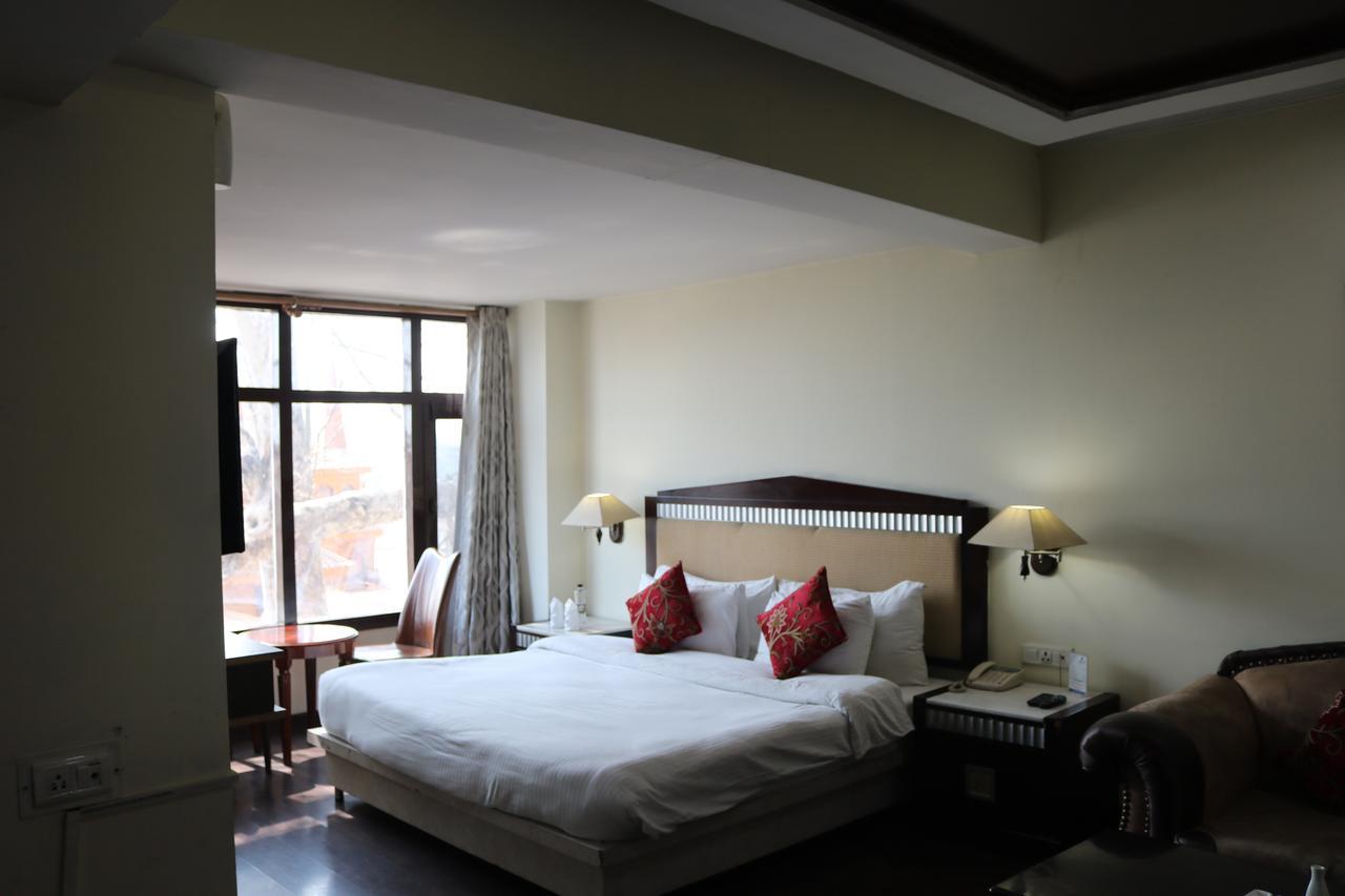 The Residency Hotel Srinagar (Jammu and Kashmir)