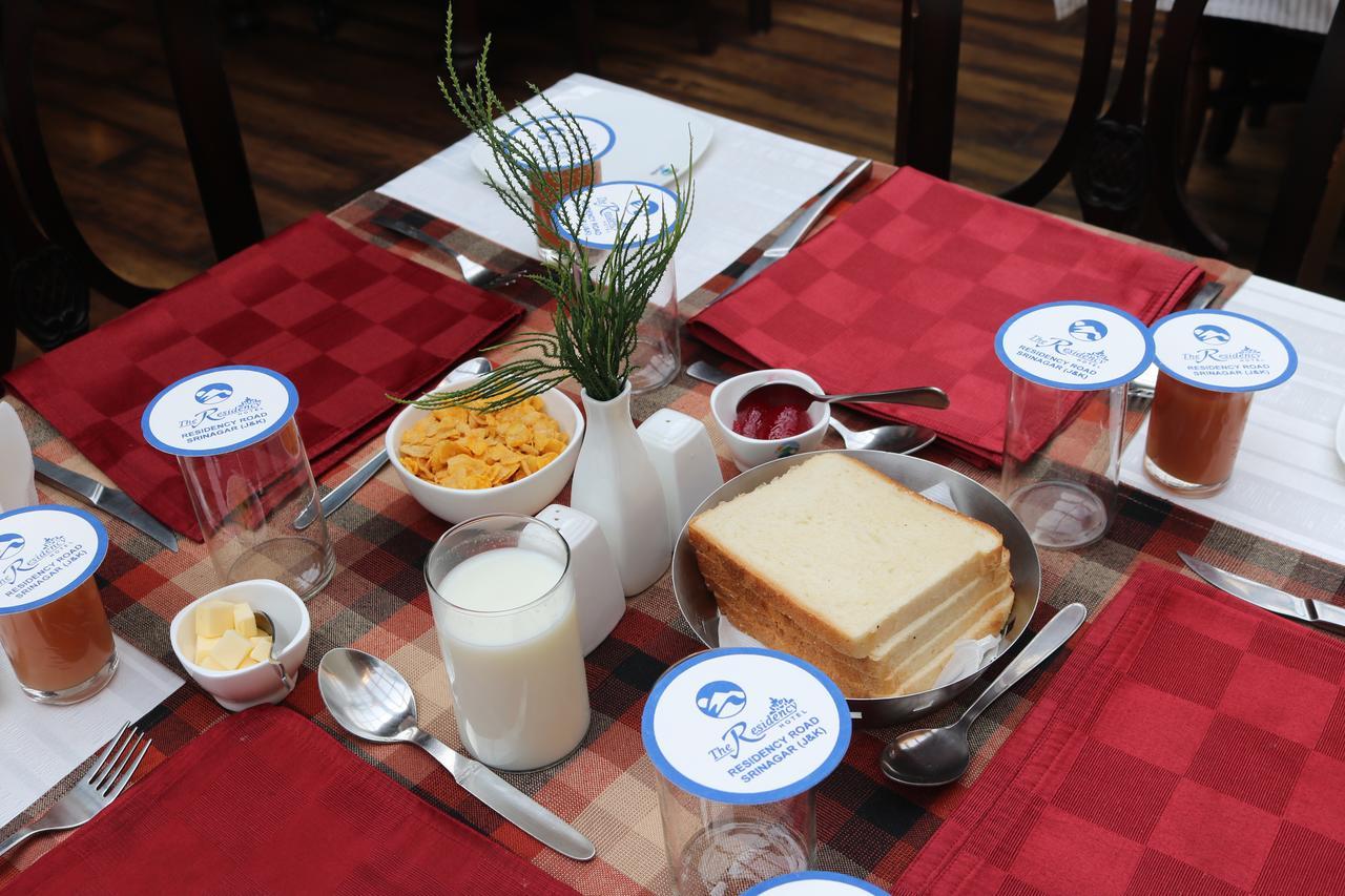 The Residency Hotel Srinagar (Jammu and Kashmir)