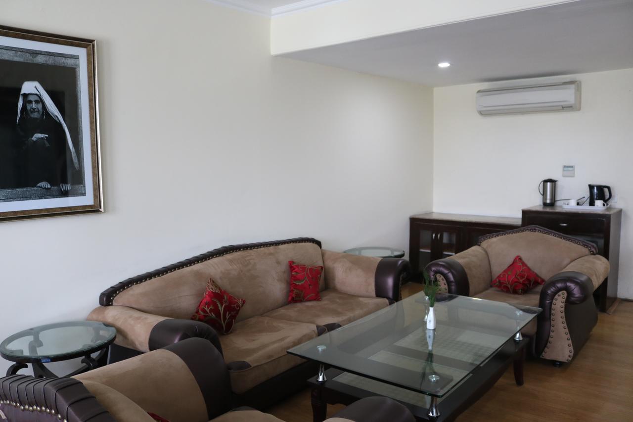 Hotel The Residency Srinagar (Jammu and Kashmir)