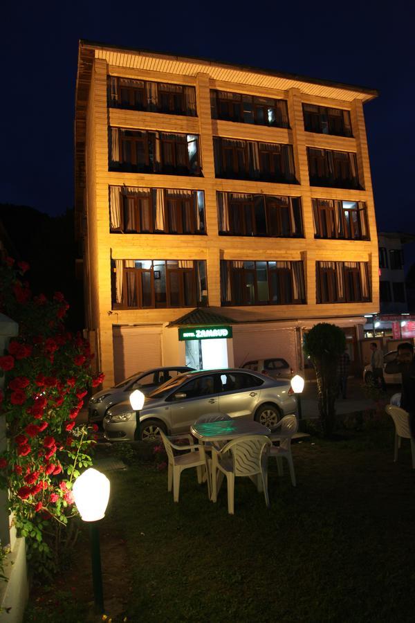 Botel H.B Zamrud 3*