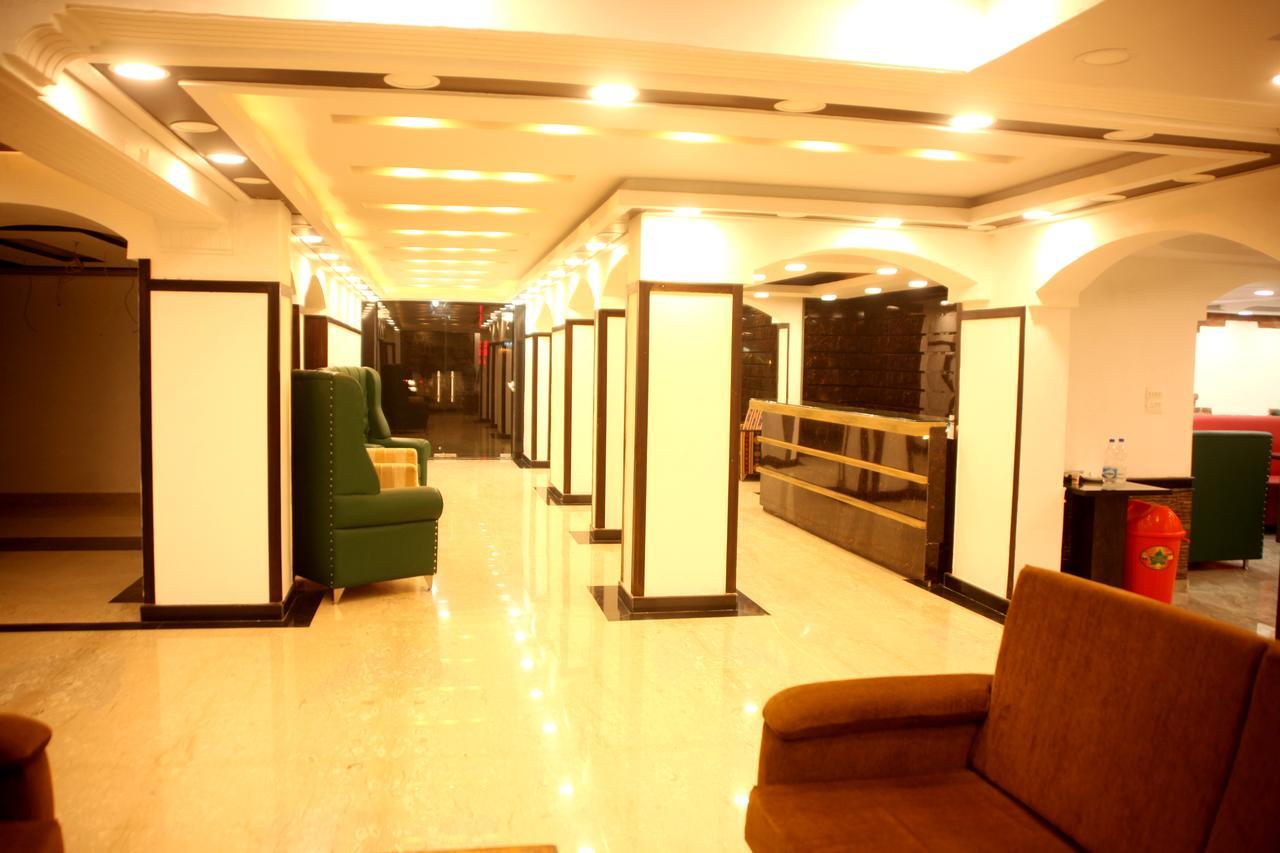 New Park At Dal Hotel Srinagar (Jammu and Kashmir)