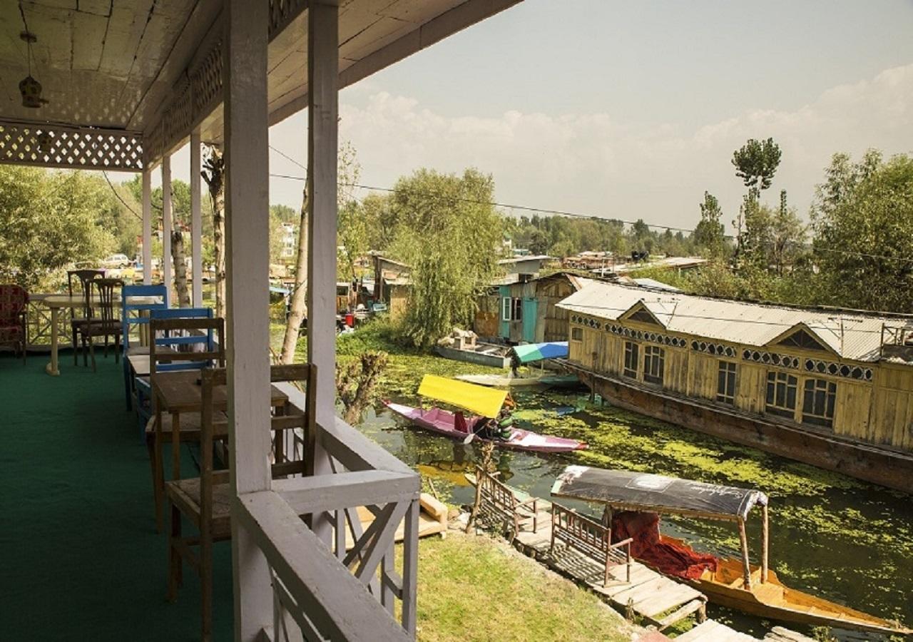 Chachoo Palace Hotel