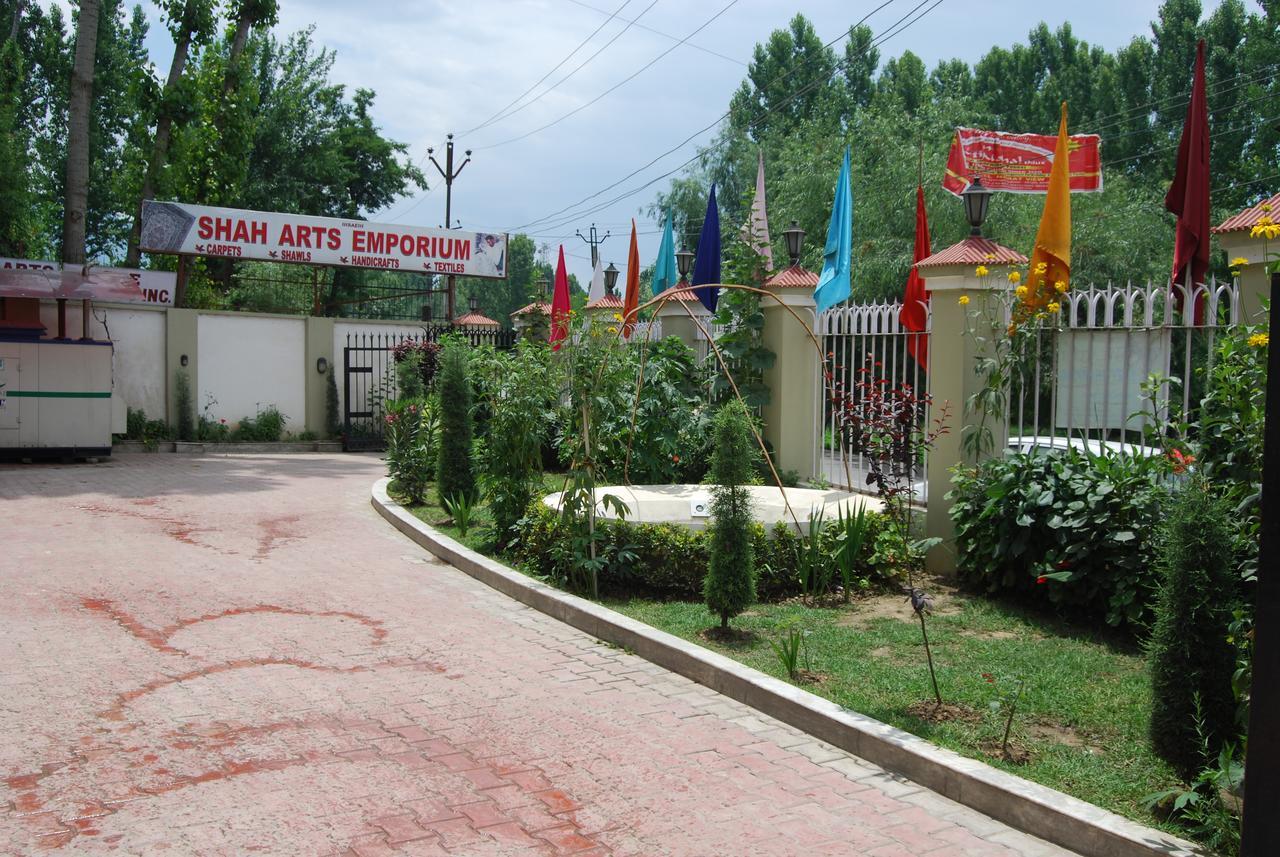 Oyo 4642 Nishat View Hotel 3*