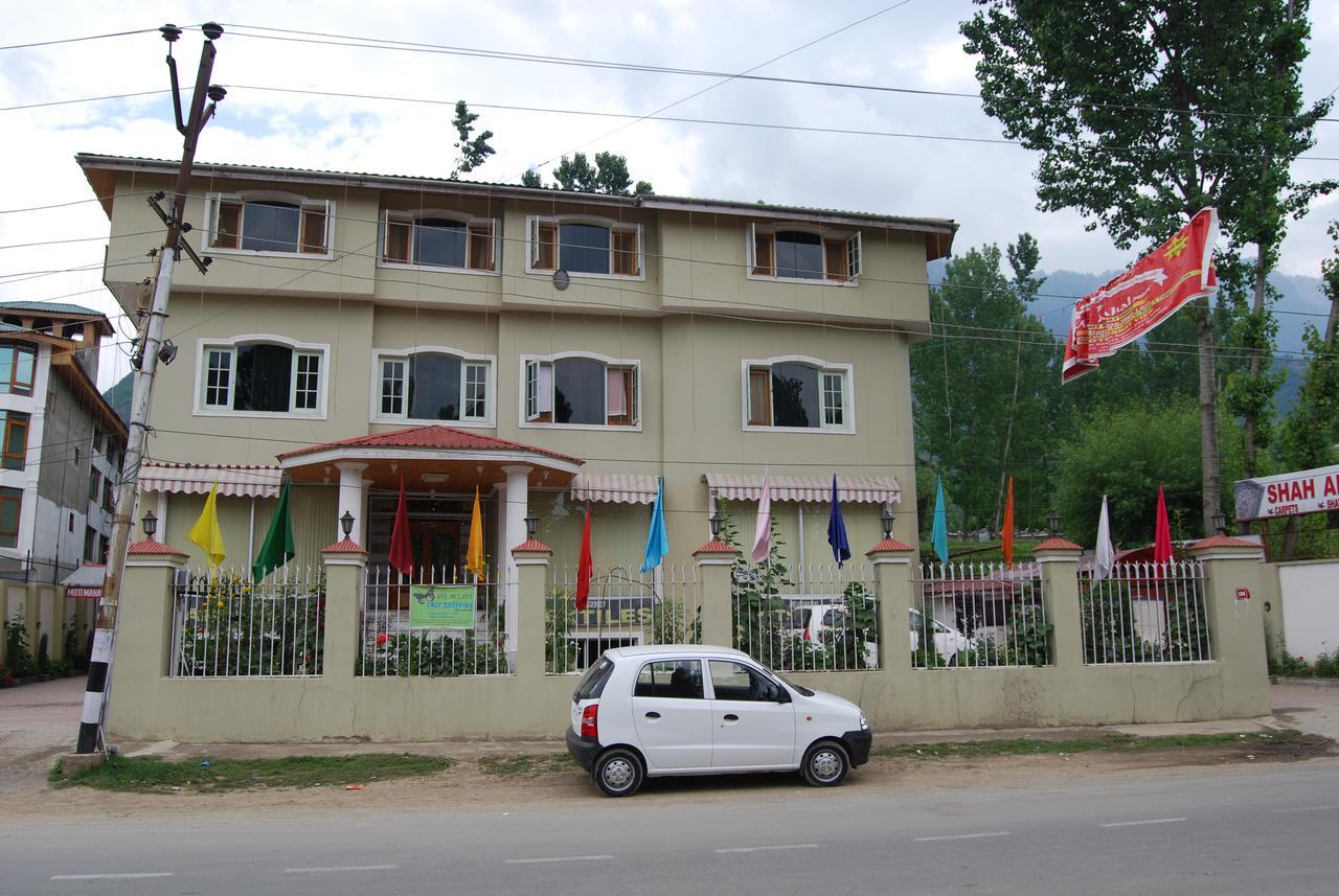 Oyo 4642 Nishat View Srinagar (Jammu and Kashmir)