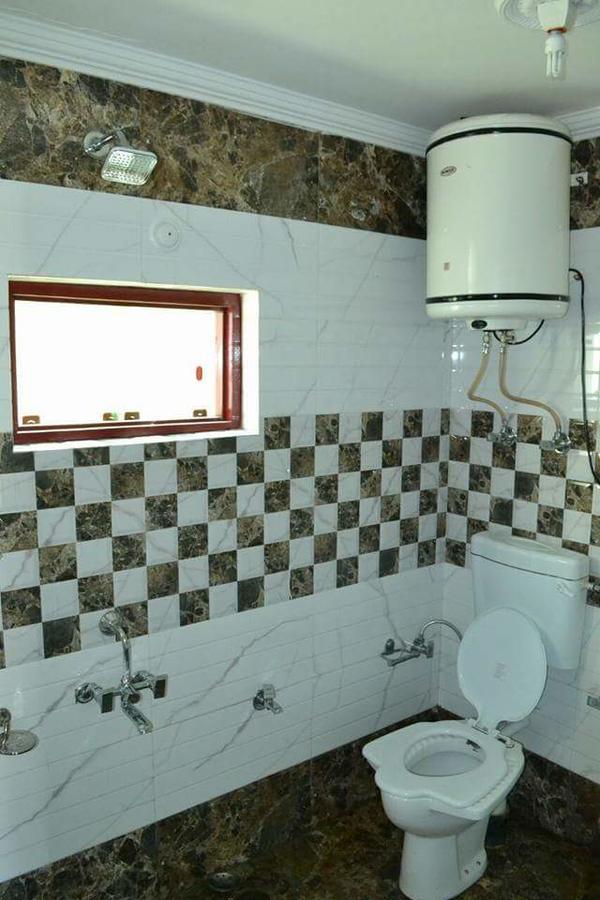Grand Rooma Hotel Srinagar (Jammu and Kashmir)