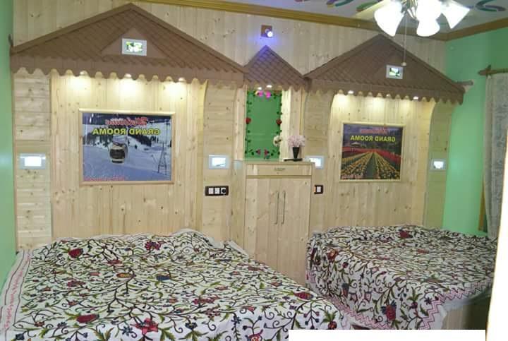 Hotel Grand Rooma Srinagar (Jammu and Kashmir)