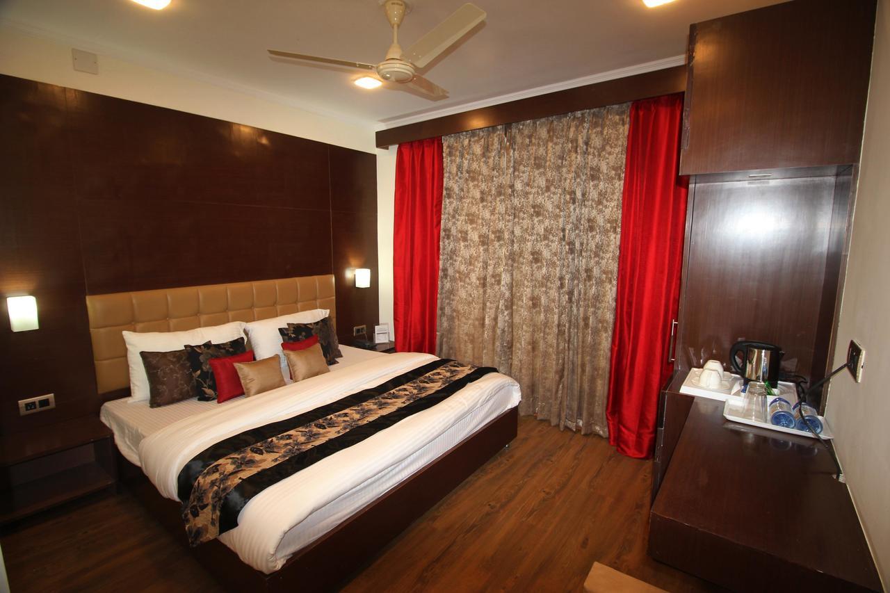 Hotel Green Leaf
