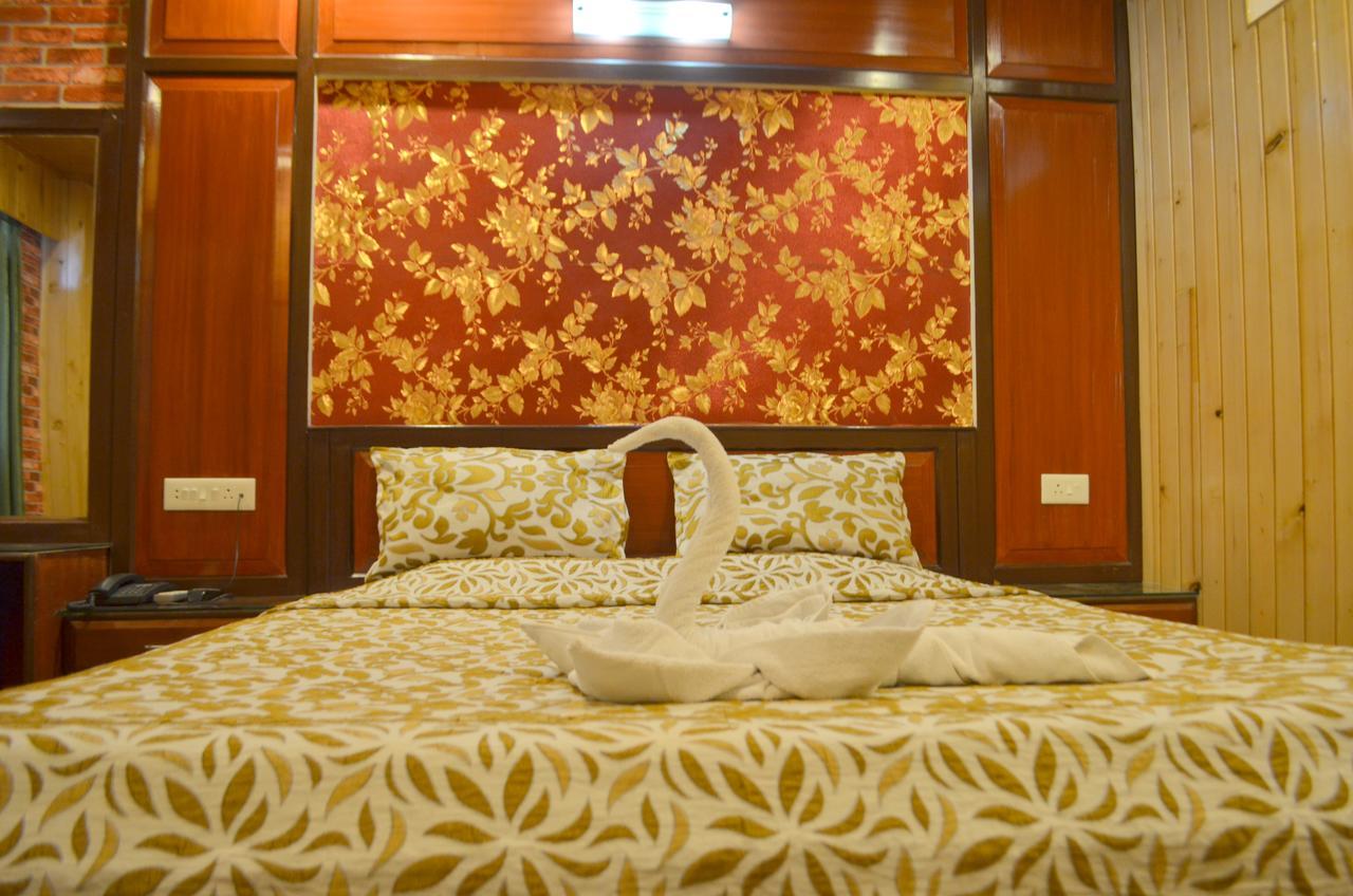 Regal Palace Hotel 3*