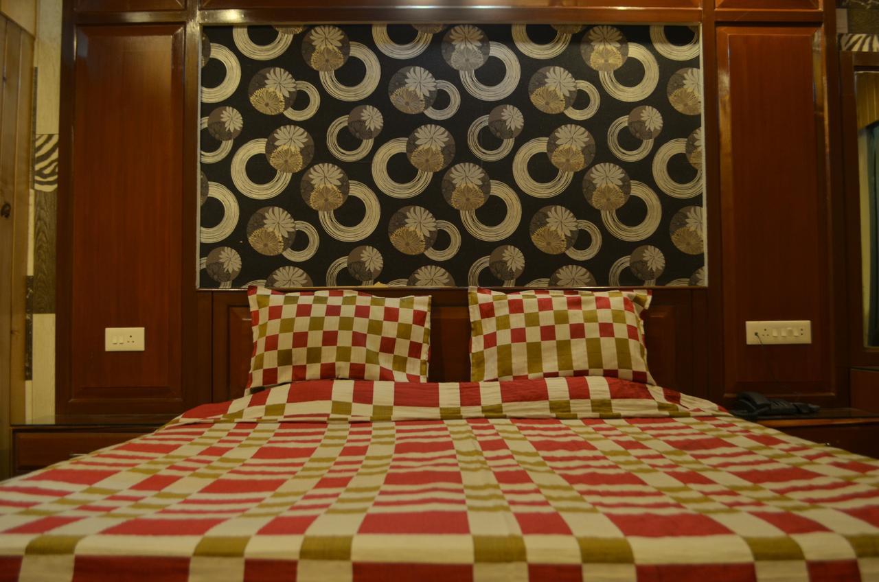 Regal Palace Hotel 3*