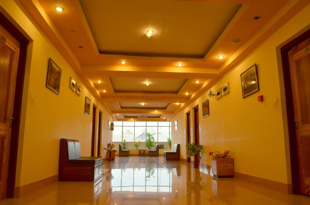 Regal Palace Hotel 3*