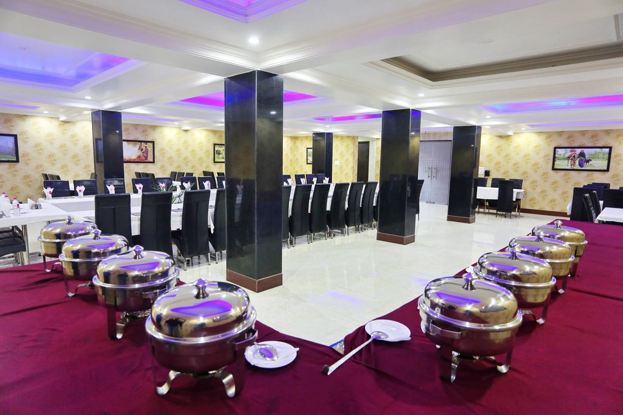 Samci Riviera Hotel Srinagar (Jammu and Kashmir)