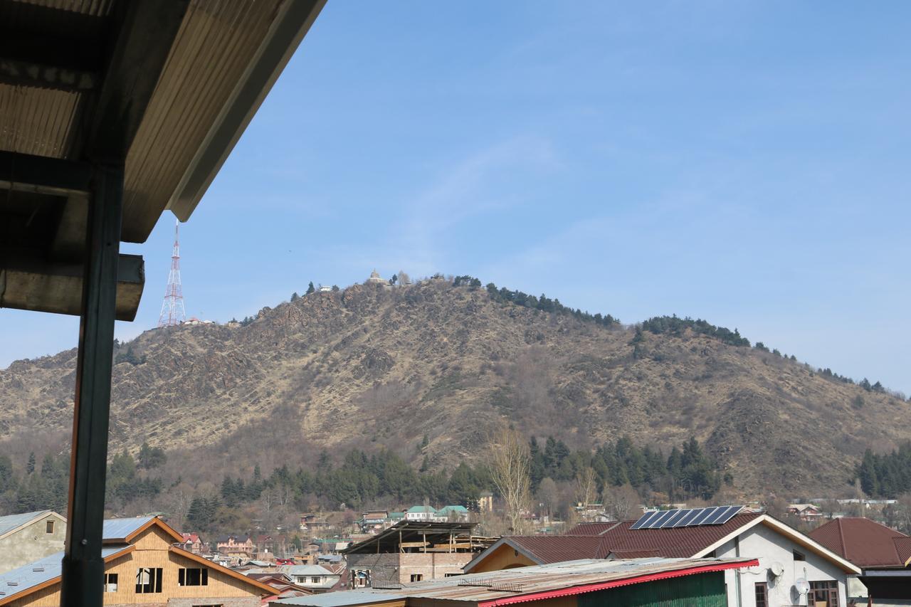 Akbar Hotel