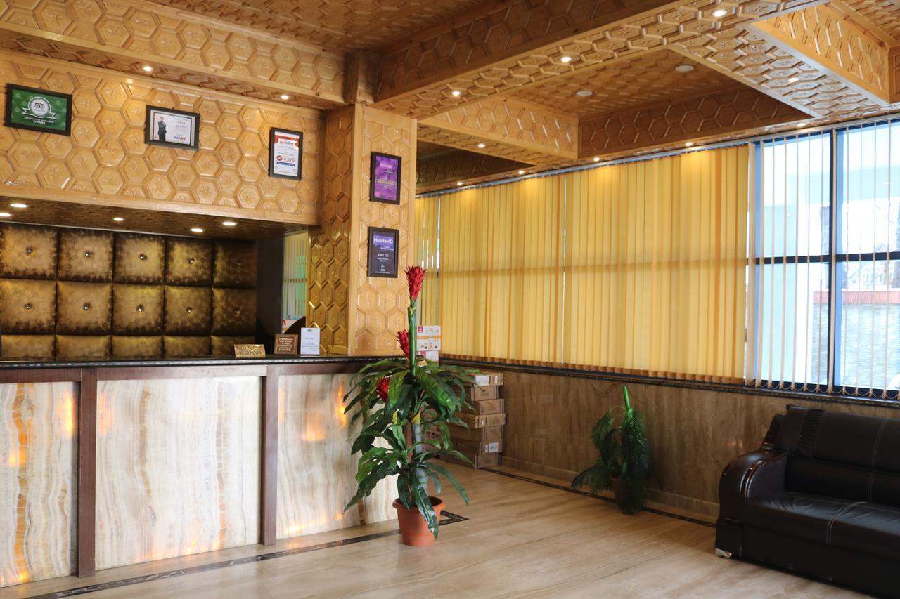 Mannat Hotel 4*