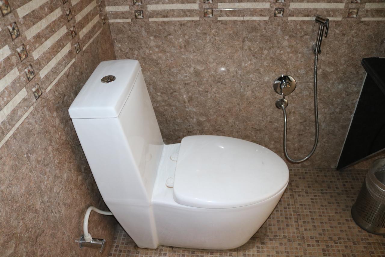 Mannat Hotel 4*