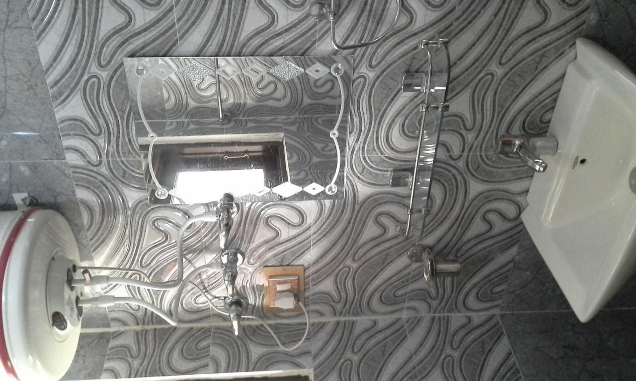 Hotel Howrah *