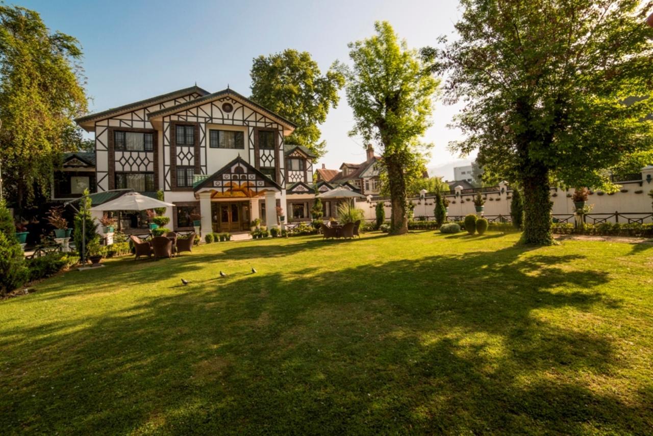 Lemon Tree Hotel 4*